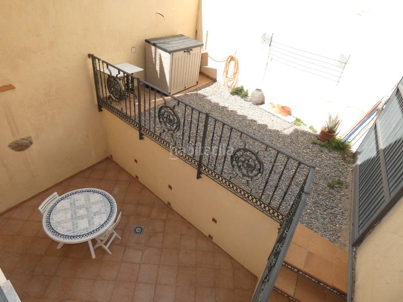 Foto 242ce979-3614-46ba-a4fe-e35b2d33db6b. Rent chalet with fireplace heating parking in Eixample Sant Feliu de Guíxols