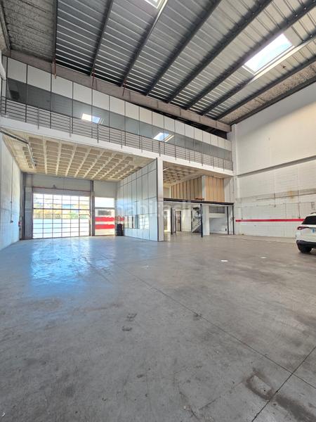 Foto ce2508a0-f916-40f8-8b1b-c1142f88146c. Location bâtiment à usage industriel avec chauffage dans Castelldefels
