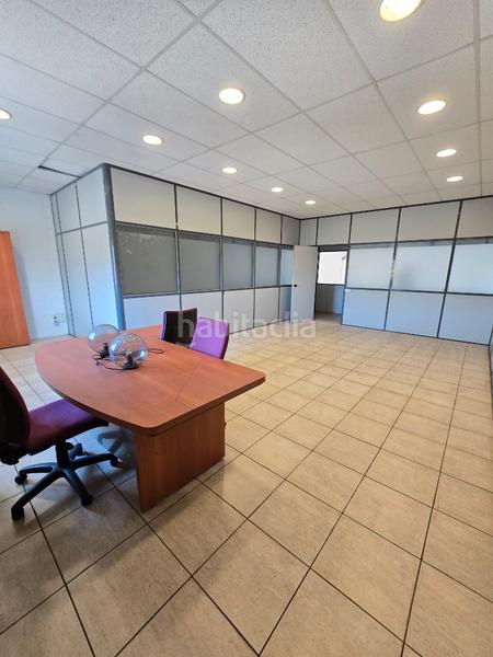 Foto 9dd90906-bc8f-4c53-bc71-814db2f8ed8f. Rent industrial building with heating in Granvía-Mar Castelldefels