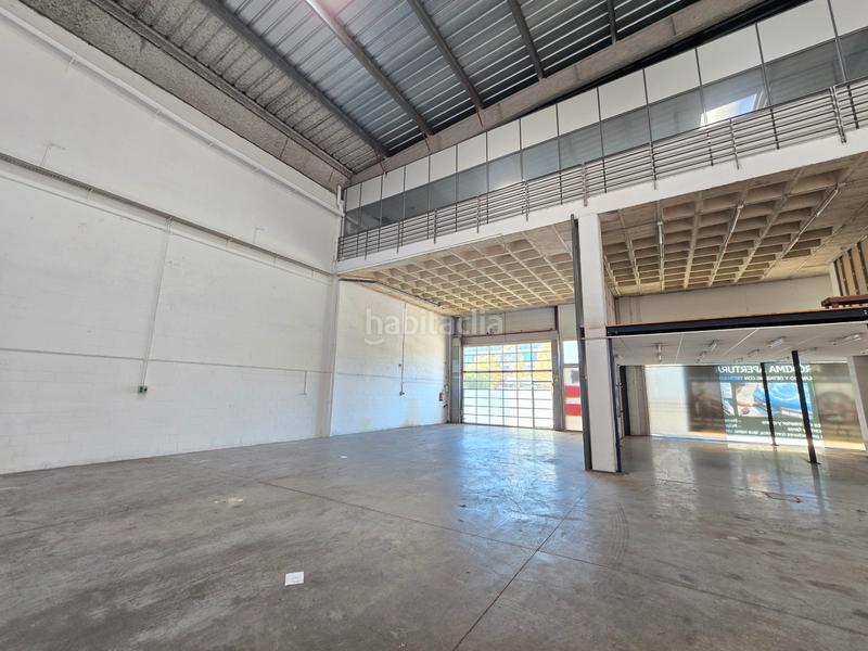 Foto c5a85d0d-5642-4c8a-95b6-df6a466bfe5e. Rent industrial building with heating in Granvía-Mar Castelldefels