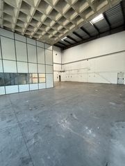 Location Bâtiment à usage industriel à Granvía-Mar. Nave en alquiler castelldefels