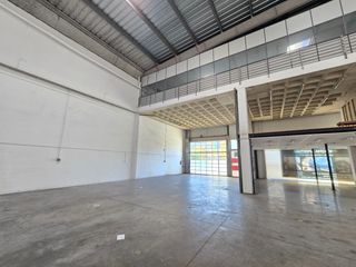 Location Bâtiment à usage industriel à Granvía-Mar. Nave en alquiler castelldefels