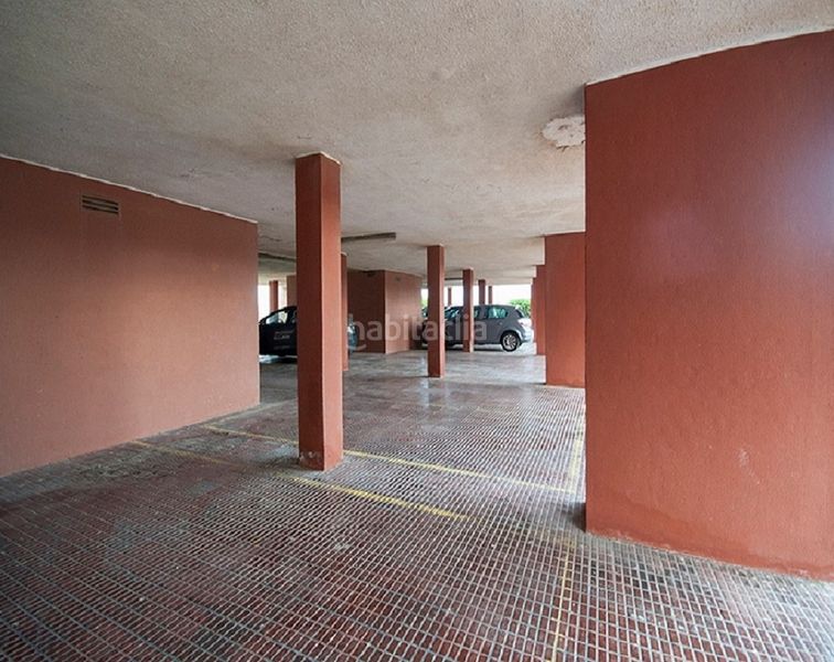 Foto 2ae46dcd-05fd-42ea-b132-1c87cd02c2db. Apartament amb calefacció piscina a Lluminetes Castelldefels