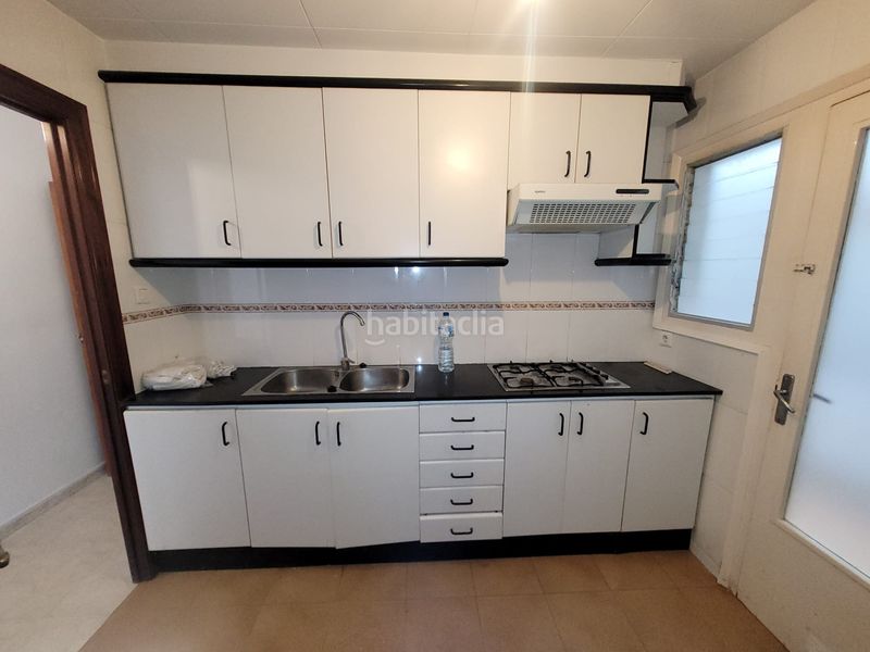 Foto 3222fbb6-4206-4e9d-9715-f2e58defe48e. Apartament amb calefacció piscina a Lluminetes Castelldefels