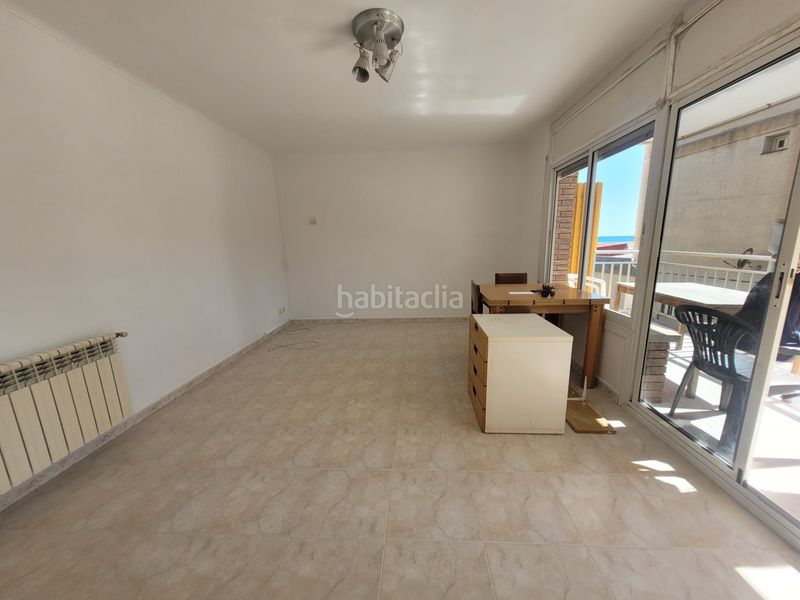 Foto 4d18cf06-72a2-41ef-a4ad-fdfb2cc3fbd3. Apartament amb calefacció piscina a Lluminetes Castelldefels