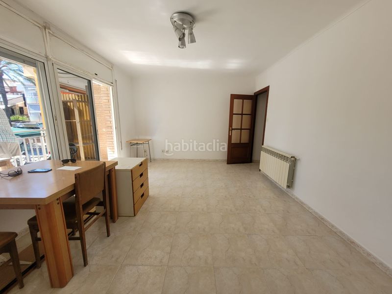Foto 86c99687-2bbf-4e57-9a6a-8f81f02a5281. Apartament amb calefacció piscina a Lluminetes Castelldefels