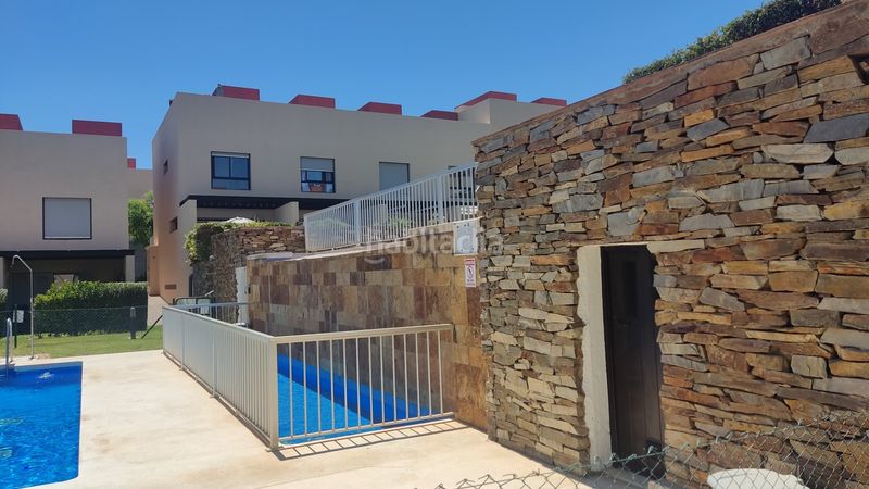 Foto b14478f9-9329-47a3-a0a0-29384dc78821. Duplex with heating pool in Golf Valle Este Vera