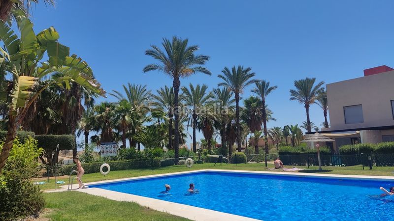 Foto bf58bfac-d96f-4c18-a66c-30ab10dd7ec8. Duplex with heating pool in Golf Valle Este Vera