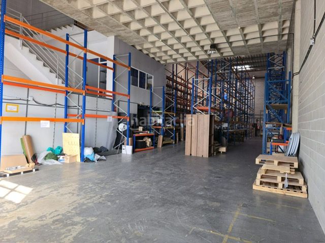 Foto ab864eee-896b-45b4-a1e1-453cdf6415b3. Affitto capannone industriale con riscaldamento in Castelldefels