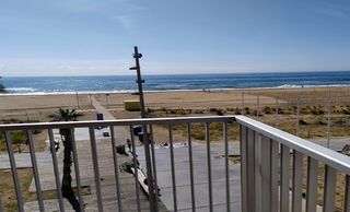 Affitto Piccolo appartamento in Lluminetes. Apartamento en primera línea de mar /3 dormitorios dobles