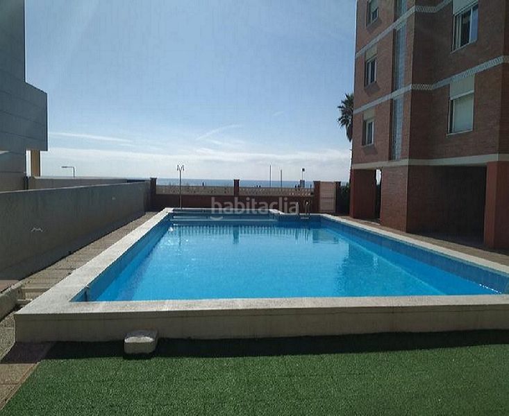 Foto f540c1cf-ec07-40c2-9e18-ccd5e6247167. Rent apartment with heating pool in Lluminetes Castelldefels