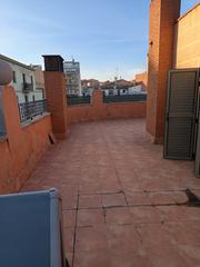 Apartament  Carrer del nord. Apartamento con terraza grande