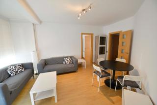 Location Appartement  Plaça exèrcit. Piso de estudinates -lleida
