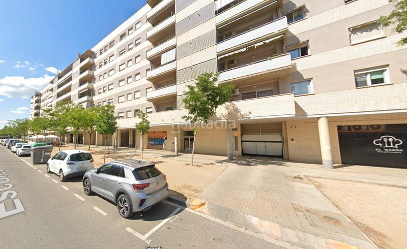 Foto f3f73383-ba07-4e61-8a64-f136d6d5e47a. Piso local para reconvertirlo en vivienda-documentación en Lleida