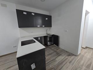 Appartement à Plaza pío xii 4. ¡inversión top! planta baja reformada / licencia turística