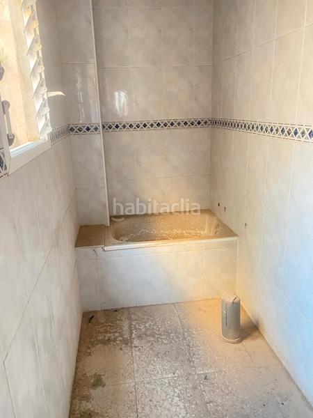 Foto 3dc06216-df8c-4dbd-a551-8623a548754d. Edifici a calle luis calpena 12 a Novelda
