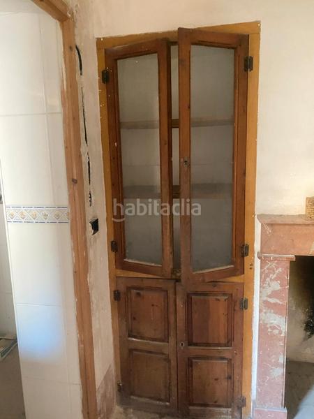 Foto bf7f35b4-fb2a-47b0-8922-e194d5c9e6fd. Edifici a calle luis calpena 12 a Novelda