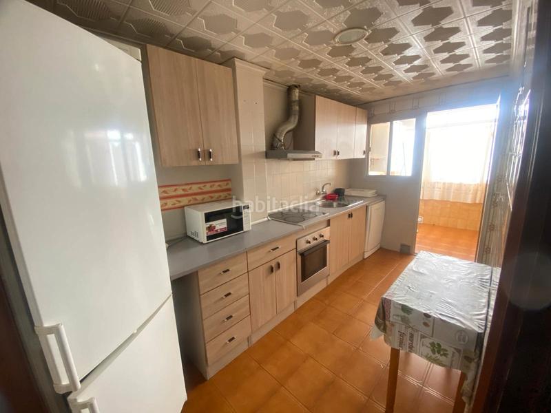 Foto 5d1bd863-953c-46ee-84ab-b52a9822f9de. Pis a calle pelayo 37 a Centro Sant Vicent del Raspeig