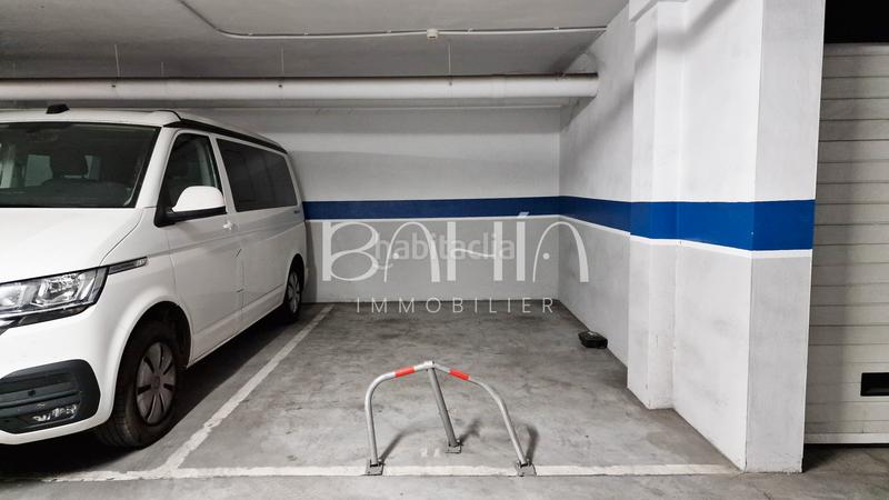 Foto bbe3b732-7f68-43fa-b81b-7019a9826a88. Parking voiture dans urbanizacion huerta alta 7 dans Chiclana de la Frontera