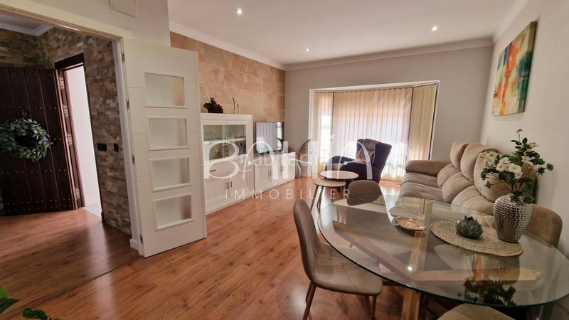 Foto 3c01e65e-aa13-44b3-820e-e64a828504fb. Chalet avec cheminée chauffage parking piscine dans Chiclana de la Frontera