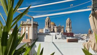 tic en Centro Histrico. tico nico en cdiz con terraza privada y vistas al mar y a la
