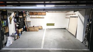 Aparcament cotxe  Avenida las cortes de cádiz. Garaje cerrado con 2 plazas - cádiz