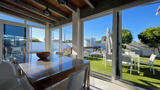 Xalet a La Soledad. Magnífico chalet reformado con piscina y apartamento independien