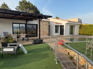 Casa  Carrer puig de ses vinyes. oportunidad nica en manacor! vivienda unifamiliar con piscina