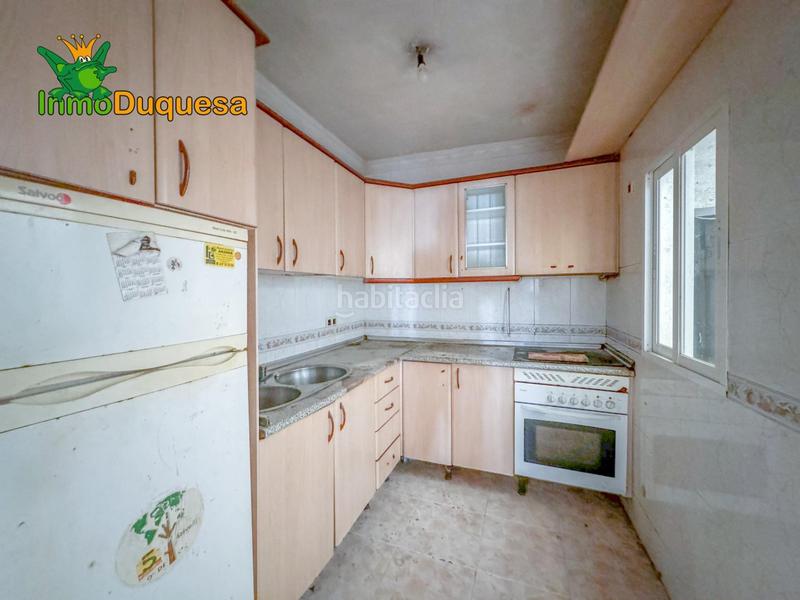 Foto fb8df512-e1a2-4b26-bf07-e8433fb54c5a. Casa adosada en calle ronda cuarto 50 haznos tu oferta!! casa adosada con 4 dormitorios en Fuente Vaqueros