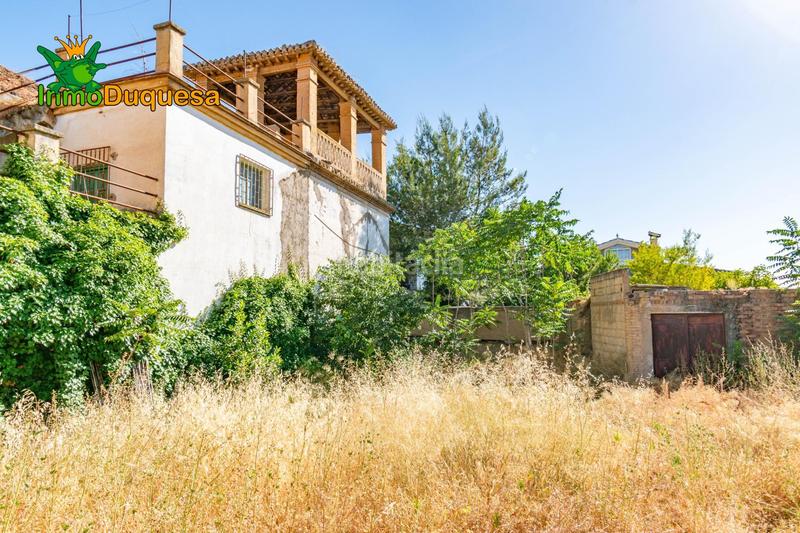 Foto ca1fa957-d699-4ce9-b38c-55e8064b7645. Terreno residencial en calle calle del presbítero pedro ruiz de valdivia 8 solar urbano para edificio de pisos y aticos. en Zubia (La)