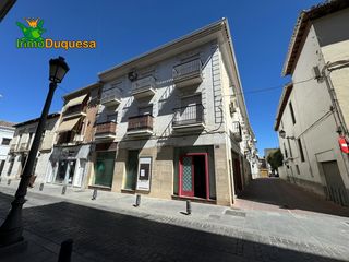 Locale commerciale in Calle real 33. Haznos tu oferta de precio!! local comercial en calle real con 2