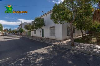 Maison  Calle azucena (chaparral). Magnífica oportunidad en el chaparral!
