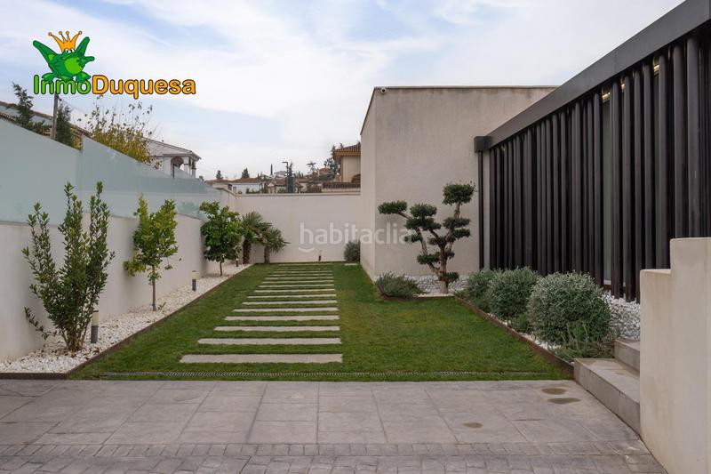 Foto 6d313b32-049c-4c45-bf5d-661da9a1b1e1. Chalet  moderno con primeras calidades. en Otura