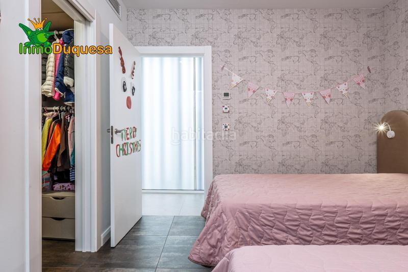 Foto 74b12edf-66d4-4ea0-83bc-ad07fd17eca2. Chalet  moderno con primeras calidades. en Otura