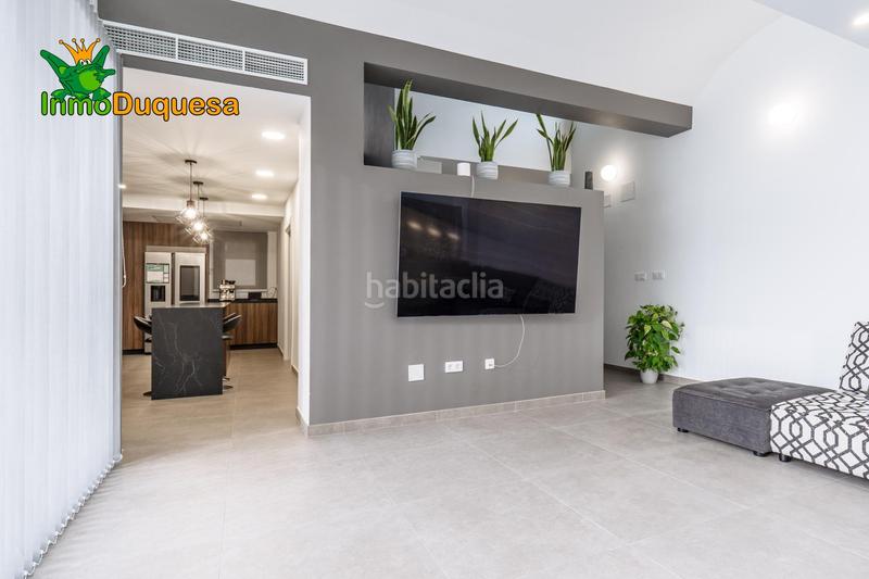 Foto d20d812b-a8a1-4839-92ff-7f7e234db9d3. Chalet  moderno con primeras calidades. en Otura