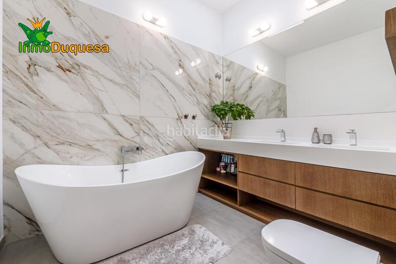 Foto d790c16d-0062-43fd-a6b8-0ffe98338c8a. Chalet  moderno con primeras calidades. en Otura