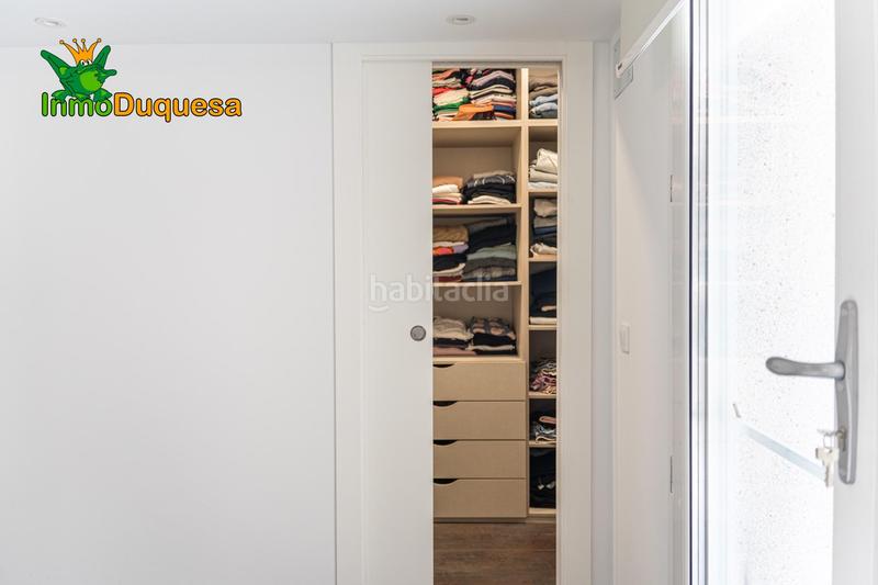 Foto d8d91e3b-12d3-46b3-9218-19e7f14b8f28. Chalet  moderno con primeras calidades. en Otura