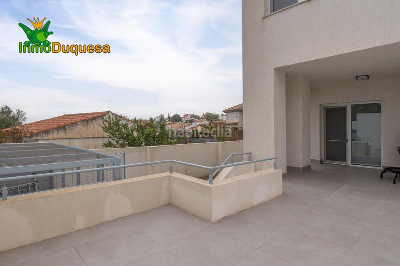 Foto f9d8fed4-a30a-4751-8f2f-e0b14ab64f5f. Chalet  moderno con primeras calidades. en Otura