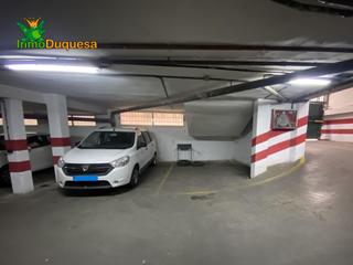 Parking coche en Calle del señor 13. Plaza de garaje en el barrio del realejo