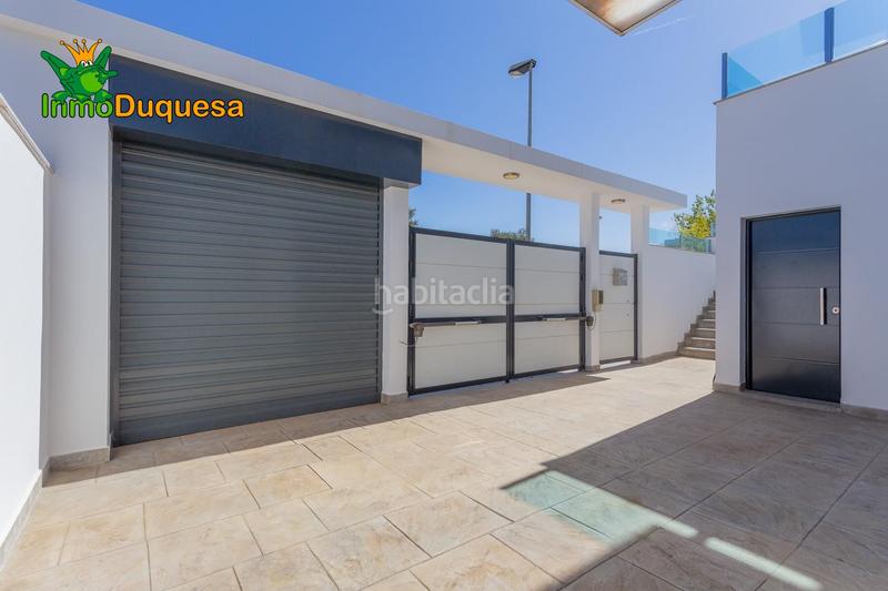 Foto 42a651e3-4dca-48ca-a189-f3a743c490e1. Chalet en calle calle mercurio 11 chalet de diseño en urb. los cortijos en Atarfe