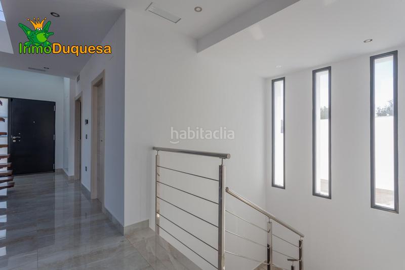 Foto c0a6d2dd-fa07-406e-a782-659a4993e967. Chalet en calle calle mercurio 11 chalet de diseño en urb. los cortijos en Atarfe