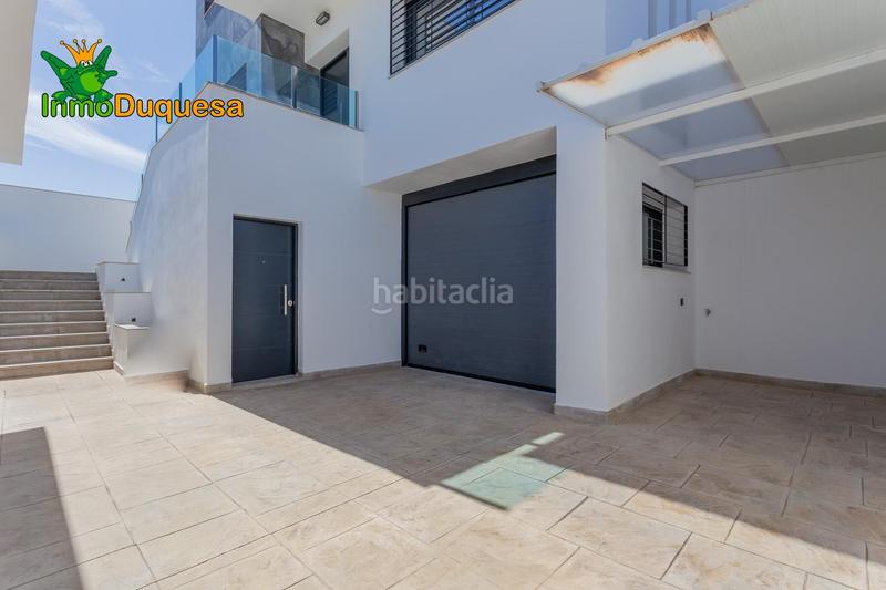 Foto d58c16bf-3dda-4acb-993c-6d5725658ebd. Chalet en calle calle mercurio 11 chalet de diseño en urb. los cortijos en Atarfe