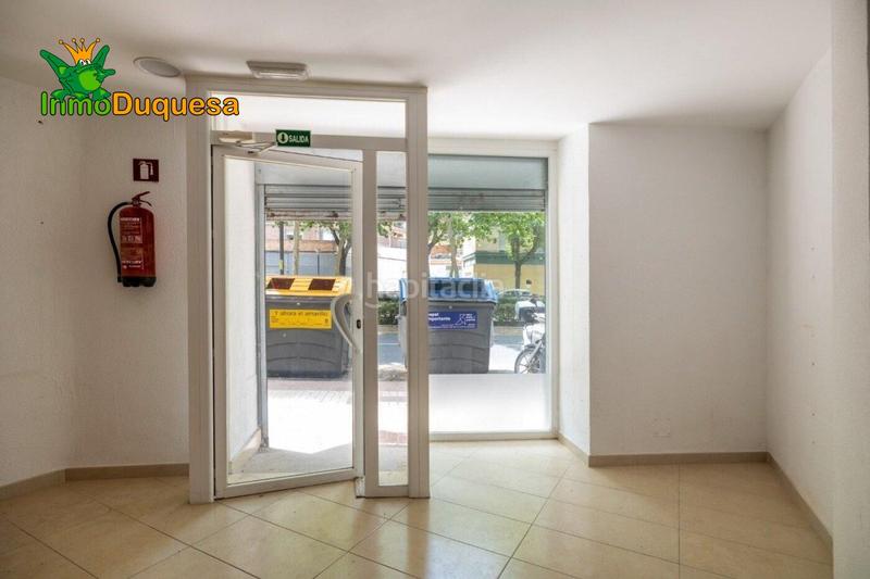 Foto 1b2f4e4f-2ab2-433f-ac95-5d66c2d0aefd. Local commercial dans avenida don bosco 15 dans Barrio de Zaidín Granada