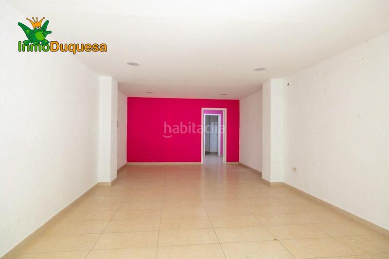 Foto 7df4cb5c-5550-4eac-a33a-d1b2075db458. Local commercial dans avenida don bosco 15 dans Barrio de Zaidín Granada