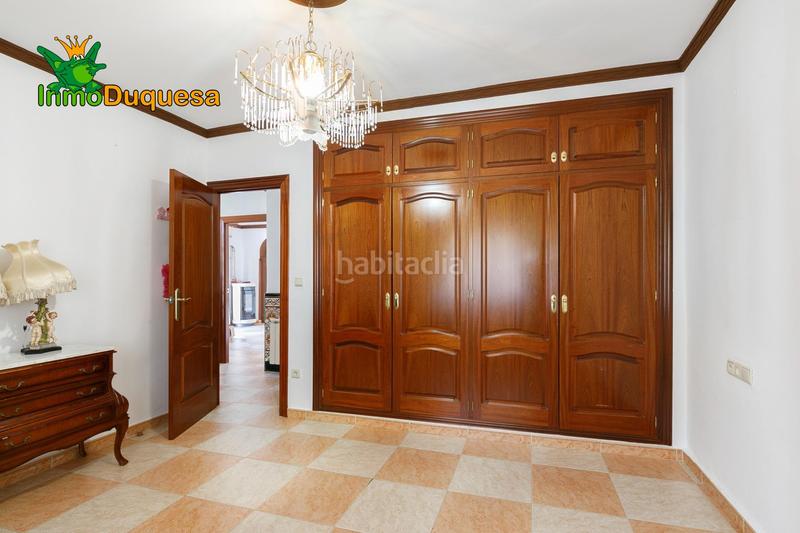 Foto 5acd5f56-7df1-45af-b3ed-8c4674e63019. Chalet en calle sierra nevada 24 casa en huetor vega con casi 300m en Huétor Vega