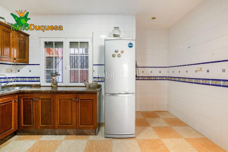 Foto f84016ac-5350-4368-9cf4-5574ee0c7ed4. Chalet en calle sierra nevada 24 casa en huetor vega con casi 300m en Huétor Vega