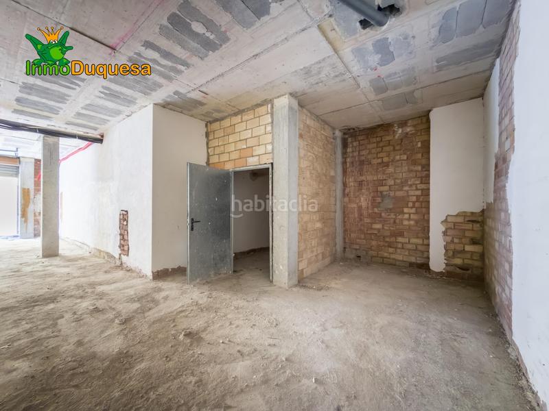 Foto 5beaf390-89a6-42a9-8fd6-fb790c3895a5. Local comercial a calle maria y jesus 6 a Santa Fe