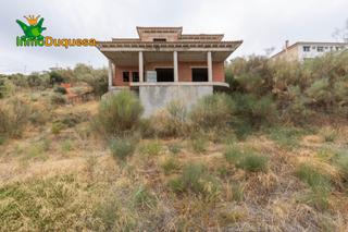 Terreny residencial a Calle güevéjar 9. Parcela con estructura en la zubia