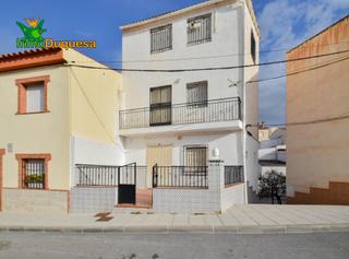 Casa  Calle ermita. Gran oportunidad de inversión en escúzar!