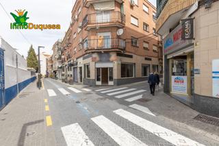 Local Comercial  Calle calle de miguel hernández. Local en el centro de maracena